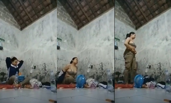 Về Nhà Tan Tầm, Cởi Bỏ Hết Quần Áo Vì Nóng Bức Không Chịu Nổi
